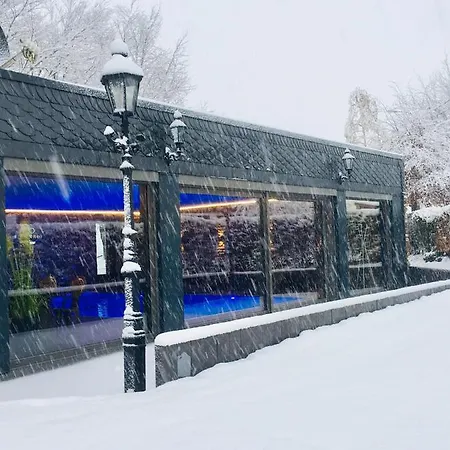 ヴィラ A&b Wellness 6 Personen *